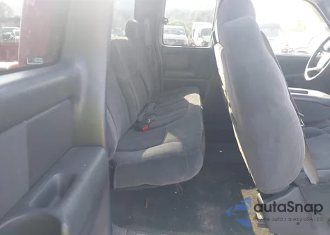 2002 Chevrolet Silverado K1500 from USA, damaged, VIN 1GCEK19T42E127343